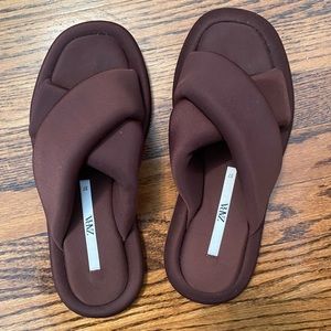 Zara slides